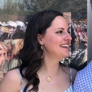 Meet your Posher, Julia